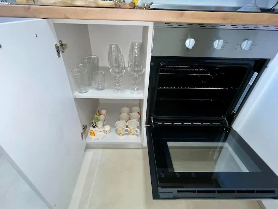 מיחאס 4New, 2 Bed 2 Bath Apartment Built 2024 With Community Pool And Local Beach