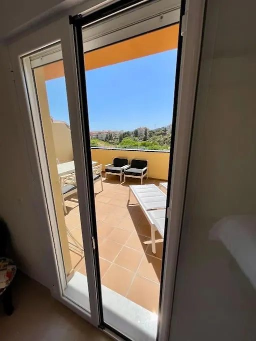 מיחאס 4New, 2 Bed 2 Bath Apartment Built 2024 With Community Pool And Local Beach ספרד